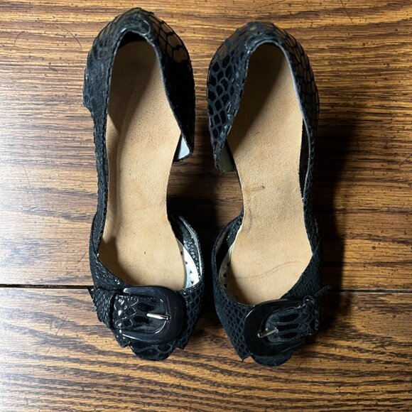 BCBG Paris Black Faux Snakeskin Peep-Toe Heels – Bold Elegance in Size 7B (EU 37 - Picture 5 of 6